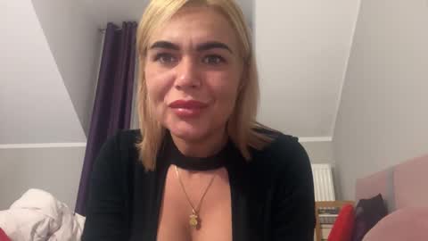 Jenny online show from 12-15-24, 03:20