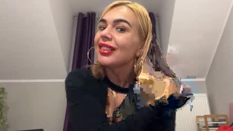 Jenny online show from 12-20-24, 09:11