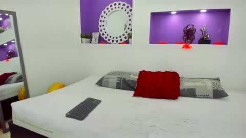 Snapshot of jenny_towers chatting on 10-25-25, 07:08 jenny_towers online show from 10-25-25, 07:08