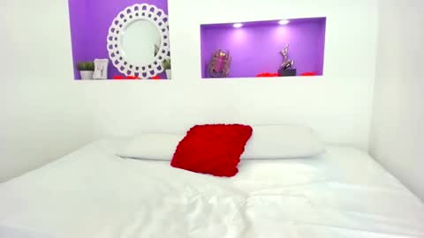 Snapshot of jenny_towers chatting on 12-13-25, 07:53 jenny_towers online show from 12-13-25, 07:53