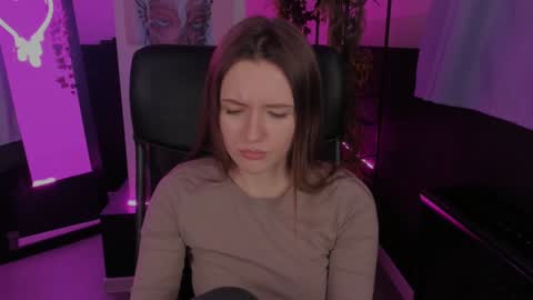 Snapshot of jennydens chatting on 12-10-24, 08:40 Jenny NO Nude online show from 12-10-24, 08:40