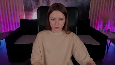 Snapshot of jennydens chatting on 02-11-25, 02:03 Jenny NO Nude online show from 02-11-25, 02:03