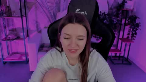 Snapshot of jennydens chatting on 02-28-25, 02:42 Jenny NO Nude online show from 02-28-25, 02:42