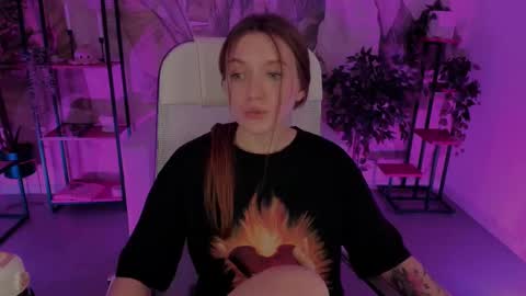 Snapshot of jennydens chatting on 03-10-25, 05:11 Jenny NO Nude online show from 03-10-25, 05:11