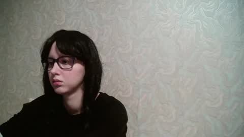 JennyOlset online show from 01-28-25, 03:14