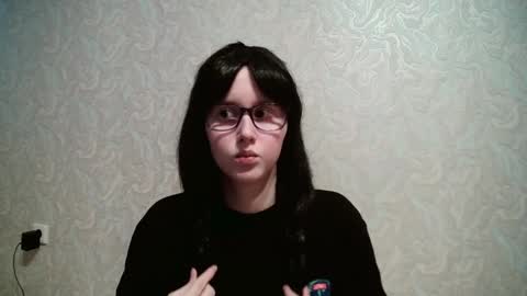 JennyOlset online show from 03-05-25, 05:18