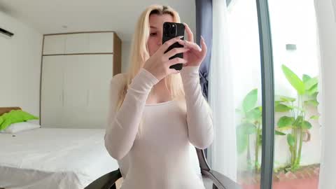 Jen  online show from 02-28-25, 06:32