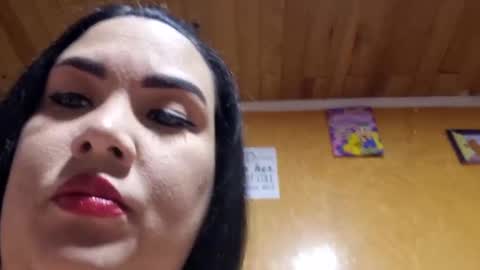 Snapshot of jeny_bel chatting on 01-24-25, 07:28 jeny bel y el conde online show from 01-24-25, 07:28