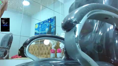 Snapshot of jeremias_1 chatting on 12-15-25, 02:21 JEREMIAS online show from 12-15-25, 02:21