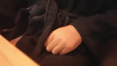 Machine  Sperme  online show from 11-09-25, 08:51