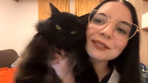 Lucy online show from 01-12-26, 03:50