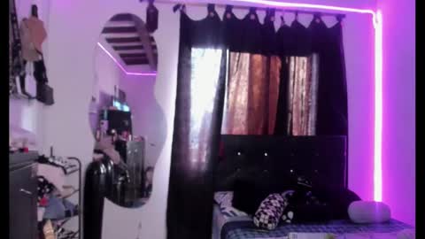 Snapshot of jeronxtapion chatting on 03-11-25, 09:26 Tapion online show from 03-11-25, 09:26