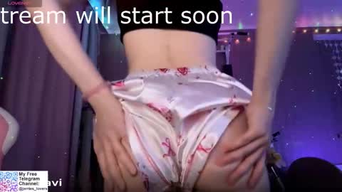 jerrienyhan online show from 10-24-25, 01:18