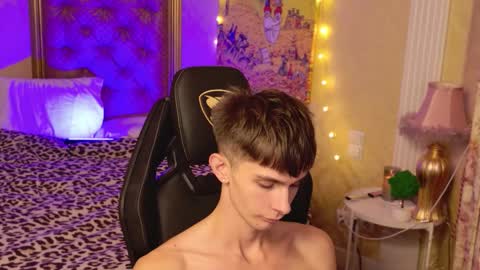 Jerry  online show from 12-02-25, 02:17