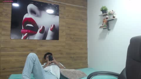 Snapshot of jerrycurb chatting on 02-02-25, 02:45 lupo online show from 02-02-25, 02:45