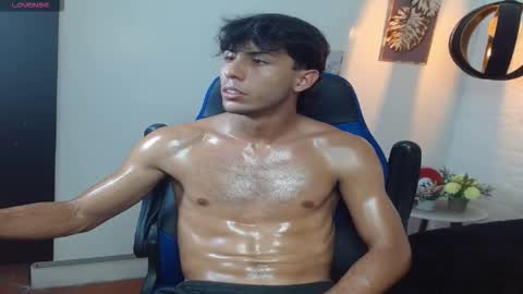 Snapshot of jerrycurb chatting on 09-27-25, 11:43 lupo online show from 09-27-25, 11:43