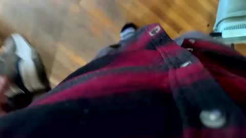 Snapshot of jerswill chatting on 11-17-25, 08:47 Jeremys room chill and puff one enjoy online show from 11-17-25, 08:47