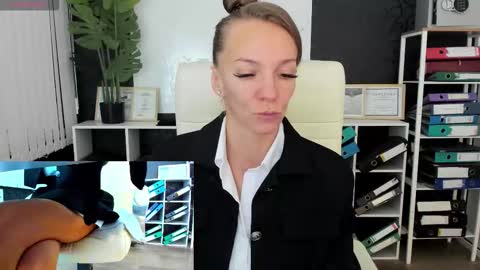 jesica_moon_peachy online show from 09-19-25, 01:29