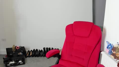 MistressJesicaCoper online show from 09-08-25, 09:58