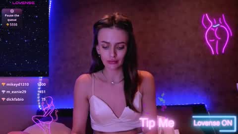 Snapshot of jess_kahawaty chatting on 01-11-26, 12:26 Jess online show from 01-11-26, 12:26