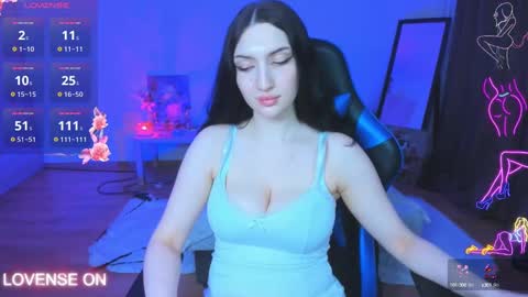  hello my name is Hanna  online show from 12-11-24, 07:46