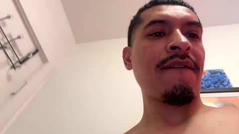 Snapshot of jesselopezcali chatting on 02-16-25, 08:44 Hungjessy online show from 02-16-25, 08:44