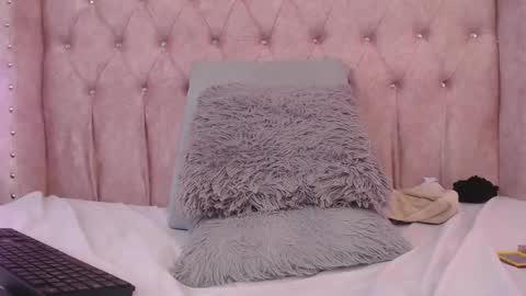 Jessica  online show from 12-17-24, 06:42