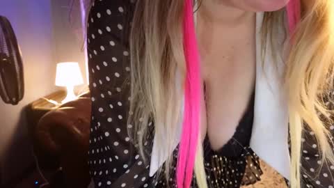 Snapshot of jessica_foxie chatting on 12-17-24, 04:11 Jessica online show from 12-17-24, 04:11