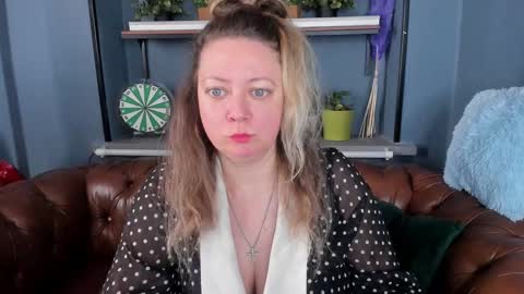 Snapshot of jessica_foxie chatting on 01-06-25, 01:08 Jessica online show from 01-06-25, 01:08