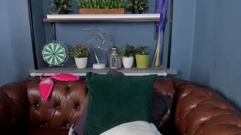 Snapshot of jessica_foxie chatting on 01-06-25, 04:13 Jessica online show from 01-06-25, 04:13
