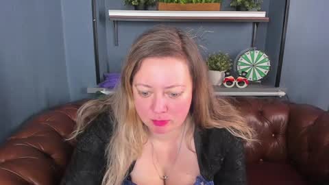 Snapshot of jessica_foxie chatting on 01-10-25, 10:50 Jessica online show from 01-10-25, 10:50