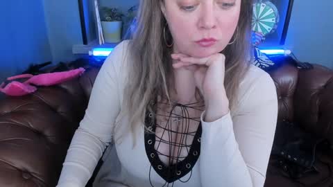 Snapshot of jessica_foxie chatting on 01-30-25, 04:13 Jessica online show from 01-30-25, 04:13