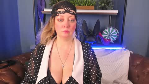 Snapshot of jessica_foxie chatting on 02-06-25, 12:26 Jessica online show from 02-06-25, 12:26
