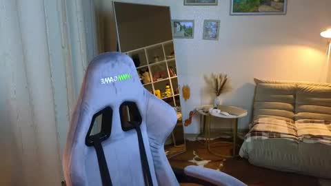 Jessy online show from 12-31-24, 02:14