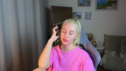 Jessy online show from 01-19-25, 05:37