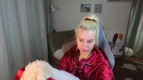 Jessy online show from 02-12-25, 06:19