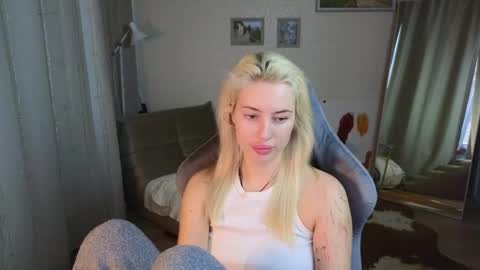 Jessy online show from 02-13-25, 06:30