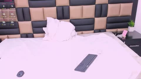 Snapshot of jessicabosch chatting on 12-13-25, 07:53 Jessica online show from 12-13-25, 07:53