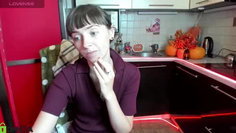 jessicaforris online show from 10-18-25, 07:53