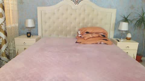 single mommy online show from 01-27-25, 02:24