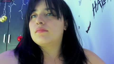 Snapshot of jessicared18 chatting on 12-11-24, 11:10 jessicared18 online show from 12-11-24, 11:10