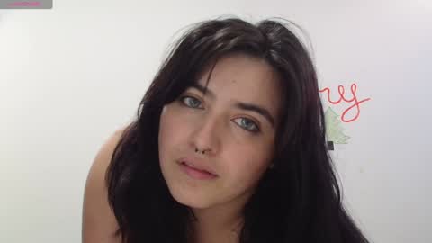 Snapshot of jessicared18 chatting on 02-05-25, 01:11 jessicared18 online show from 02-05-25, 01:11