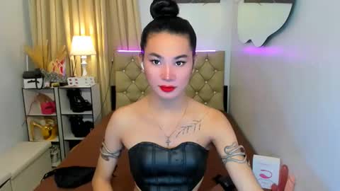 Snapshot of jessie_empress chatting on 03-07-25, 10:21 Your naughty Jessie online show from 03-07-25, 10:21
