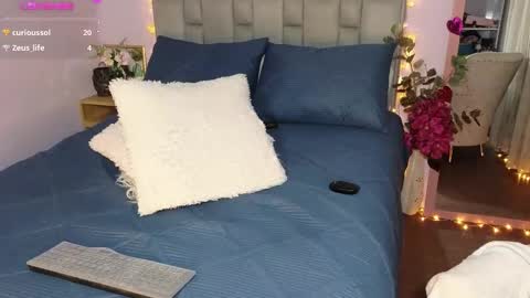 Sofia online show from 03-06-25, 01:58