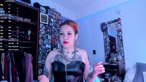 Snapshot of jessie_williams_01 chatting on 12-05-24, 06:44 Your Sweet Angel online show from 12-05-24, 06:44