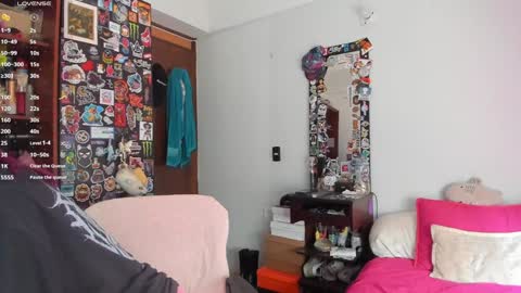 Snapshot of jessie_williams_01 chatting on 02-07-25, 06:02 Your Sweet Angel online show from 02-07-25, 06:02