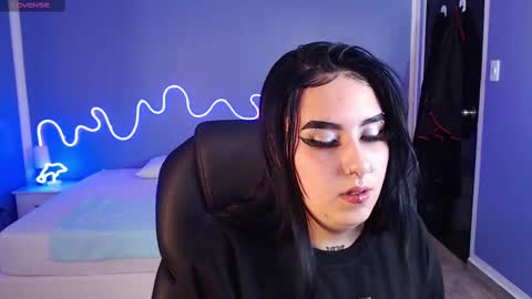 Snapshot of jessie_williams_01 chatting on 02-21-25, 08:38 Your Sweet Angel online show from 02-21-25, 08:38