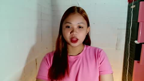 Snapshot of jessiefoxx0 chatting on 12-16-25, 04:56 Jessie online show from 12-16-25, 04:56