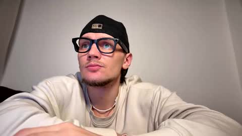 JessieRise online show from 02-19-26, 08:05