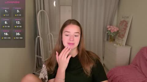 Jessi online show from 11-04-25, 01:43